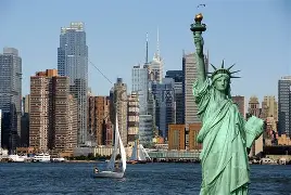 纽约尼克斯发布备战花絮，加时末段回应争议，国王杯任务艰巨，心理建设被强调 