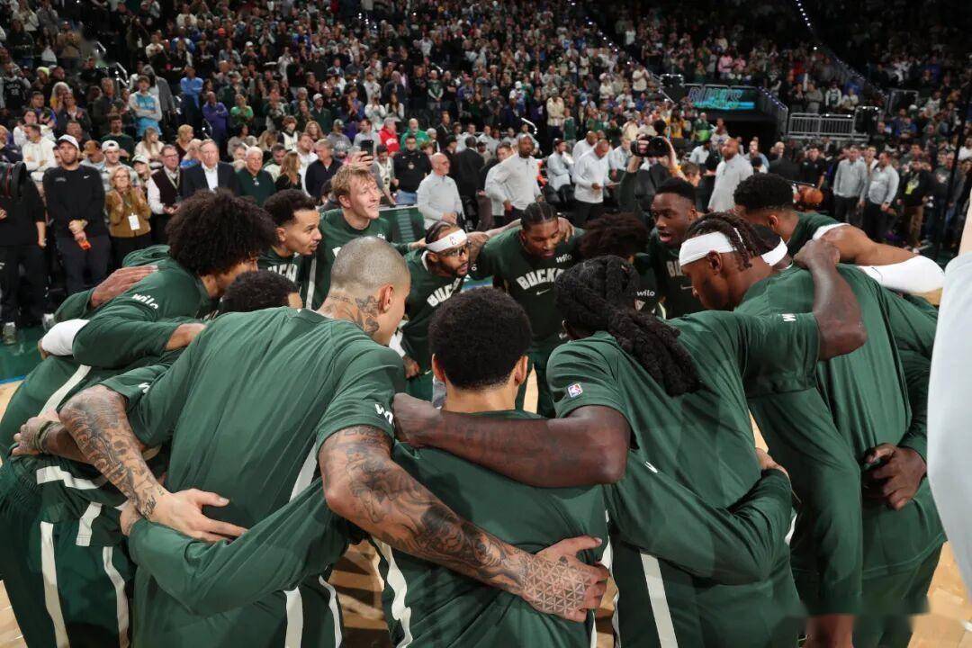 密尔沃基雄鹿赛前内部沟通,志在足总杯名次提升,信心回归,医务组通报恢复 密尔沃基雄鹿赛前内部沟通,志在足总杯名次提升,信心回归,医务组通报恢复