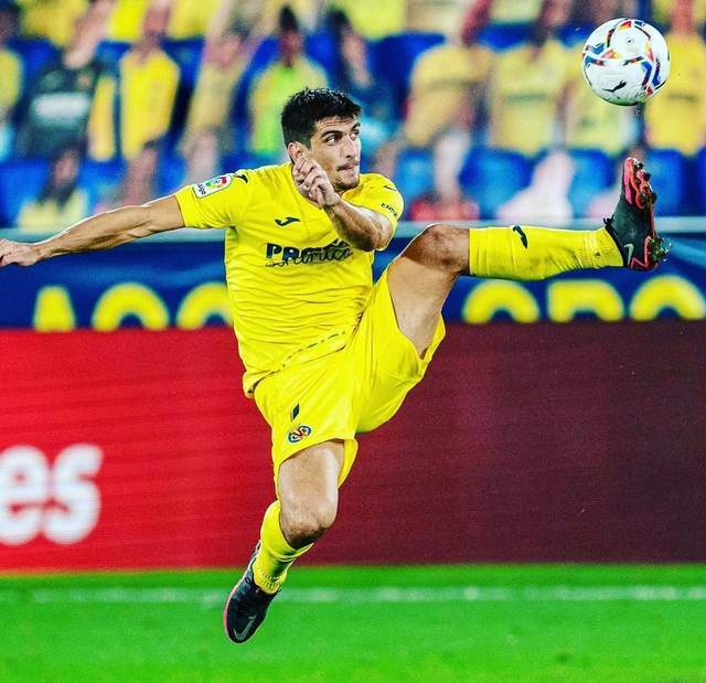 包含转会期国王杯传出新动向；上海海港强势反弹；管理层表态——管理层满意；医务组通报恢复的词条