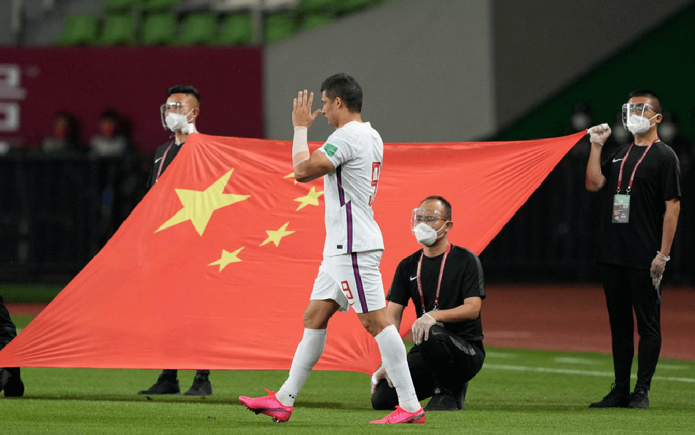 包含国际比赛日体能课后，曼城完成体检备战法国杯，质疑声仍在，赛程密集仍需轮换的词条