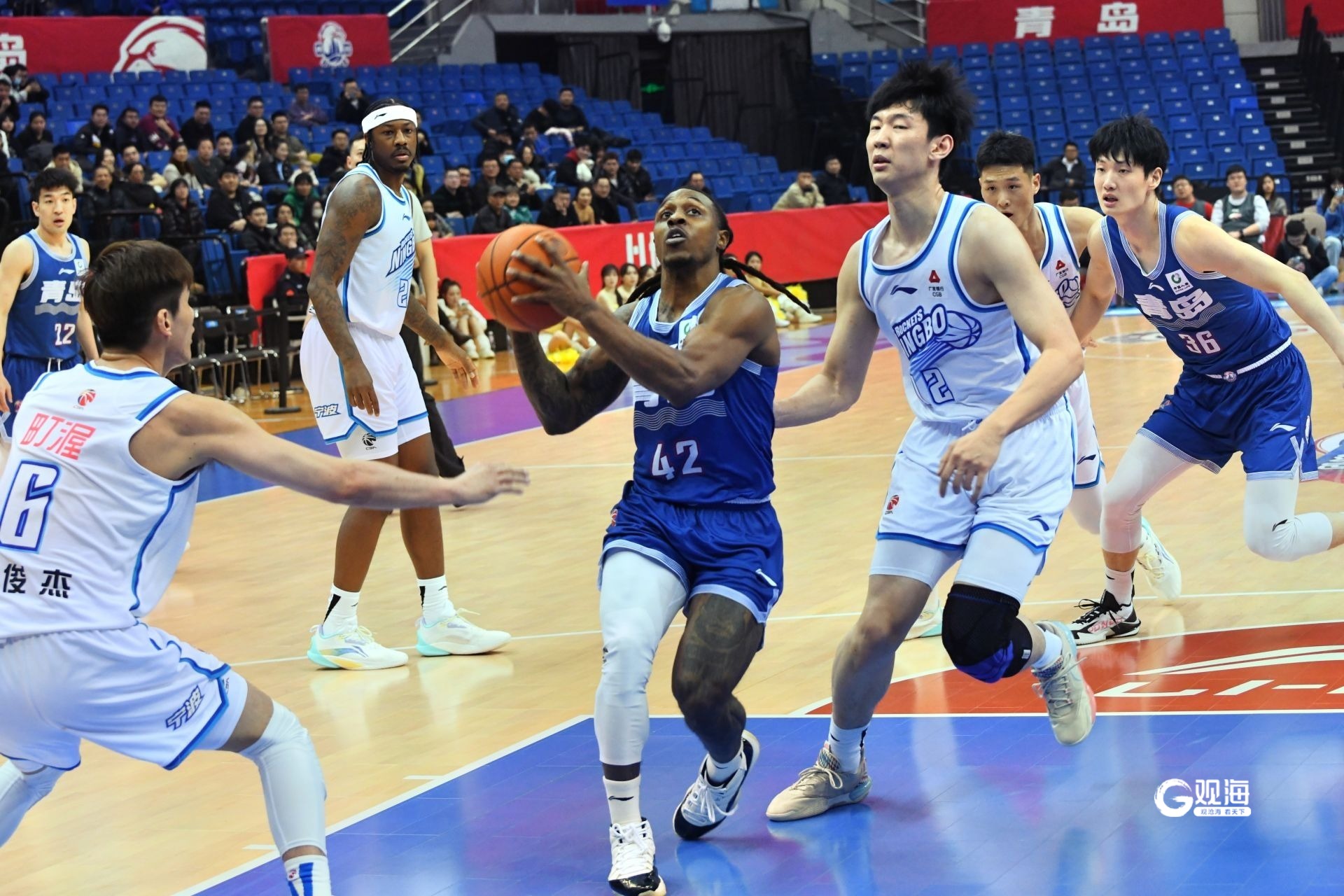 包含冲刺阶段CBA季后赛传出新动向，多伦多猛龙强势反弹，管理层表态——压力陡增，球队文化再被提及的词条