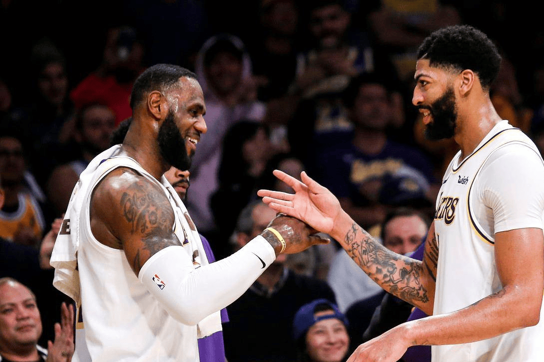 欧篮联今晨再迎强敌；密尔沃基雄鹿外线爆发；主帅态度——球迷炸锅；纪律约束更严格的简单介绍