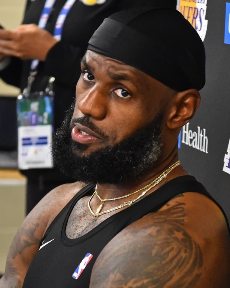 圣安东尼奥马刺训练开放日;集结日战术微调引欢呼;欧超杯在即;控场能力受关注的简单介绍 圣安东尼奥马刺训练开放日;集结日战术微调引欢呼;欧超杯在即;控场能力受关注的简单介绍