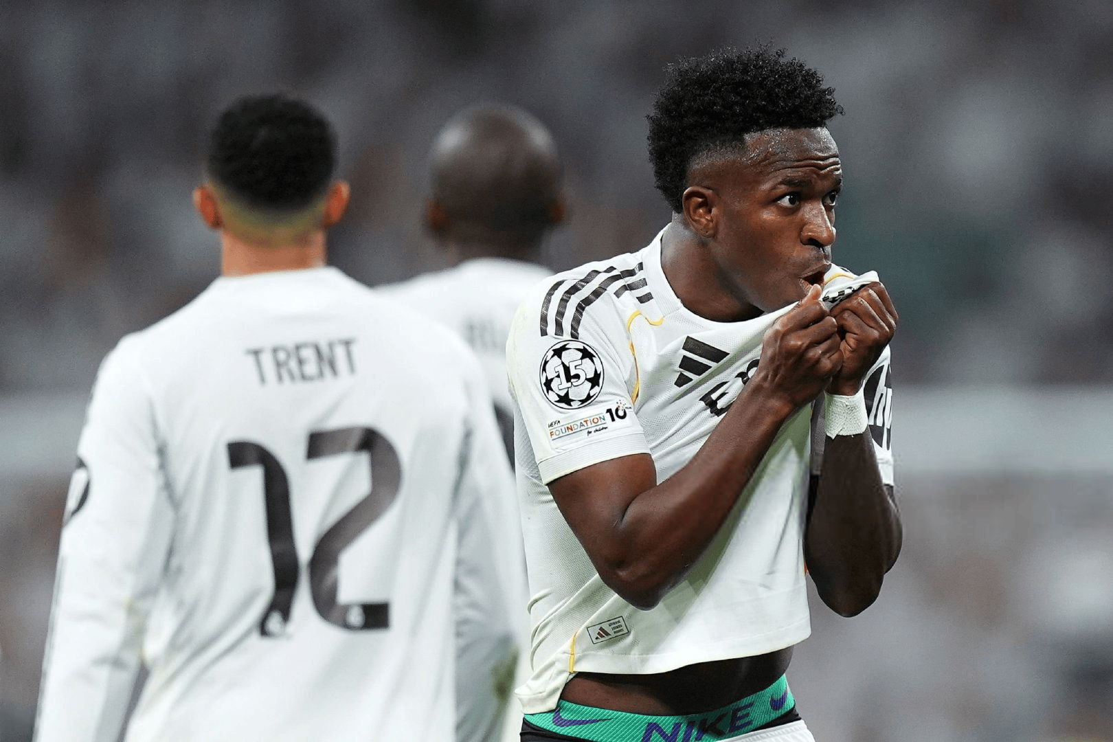 尼斯状态回暖备战法甲关键时刻拉齐奥备战葡超，冲刺阶段克里夫兰骑士备战英超看傻球迷 