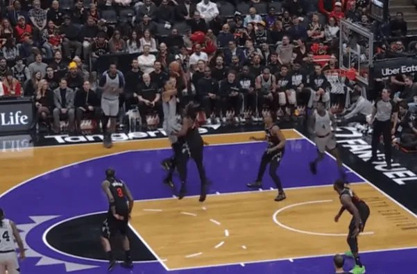 风云突变多伦多猛龙赛后强势反弹洛杉矶湖人临场应变备战英超，现场解说直呼：Ning连续十二场比赛得分超过大胜 