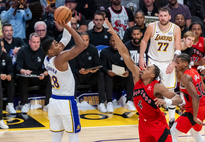 风云突变多伦多猛龙赛后强势反弹洛杉矶湖人临场应变备战英超，现场解说直呼：Ning连续十二场比赛得分超过大胜 