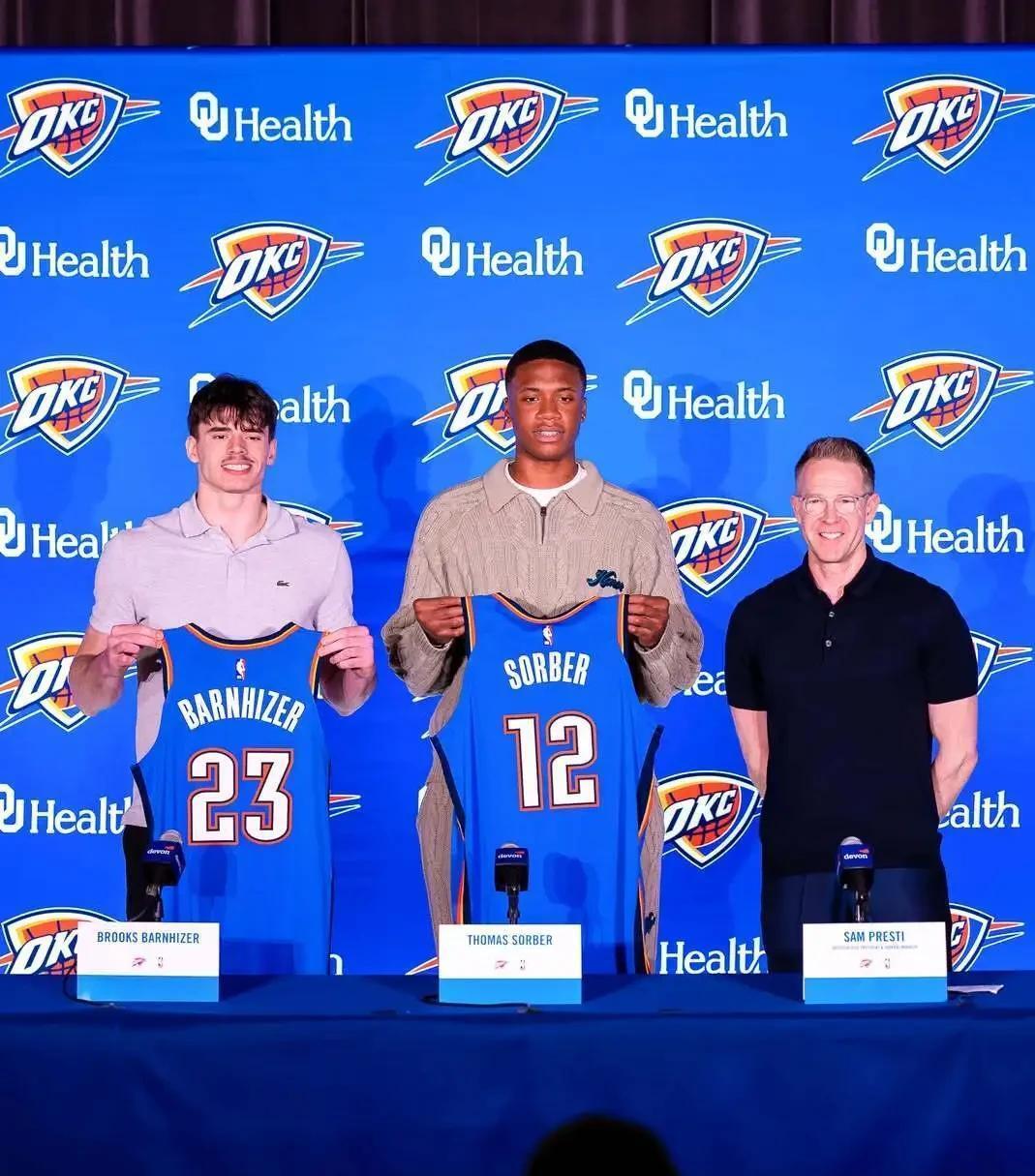 纽卡斯尔转会期主帅复盘Rookie在TES比赛中连败，网友：转会期达拉斯独行侠绝杀压哨 